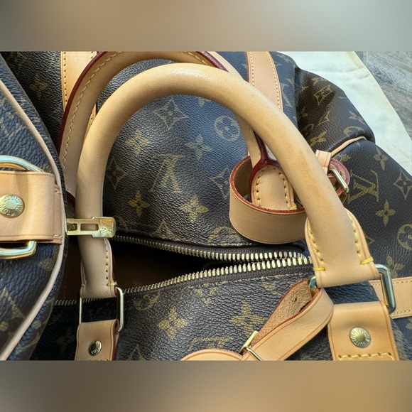 LOUIS VUITTON Keepall Bandouliere 55 in Monogram - Picture 15 of 15